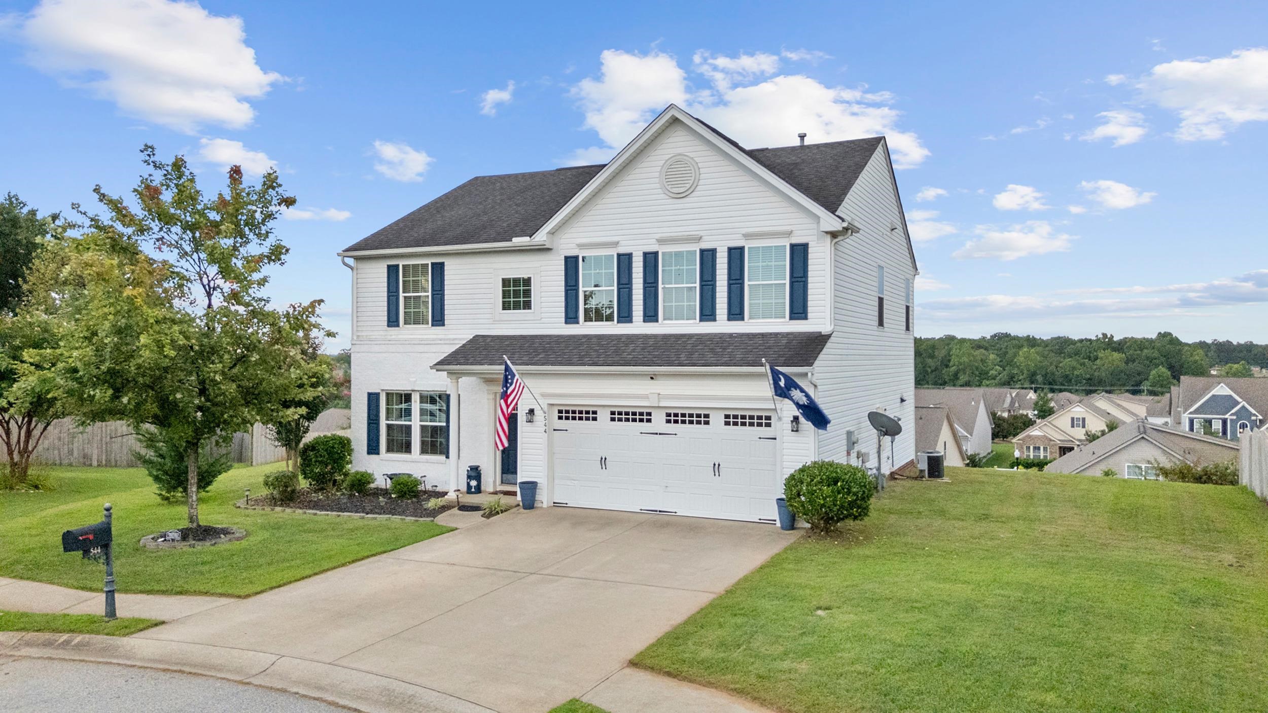 544 Shoreline Boulevard Boiling Springs, SC 29316 - Photo 2 of 49