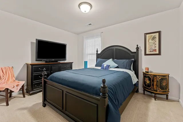 $320,000 | 544 Shoreline Boulevard, Boiling Springs, SC 29316