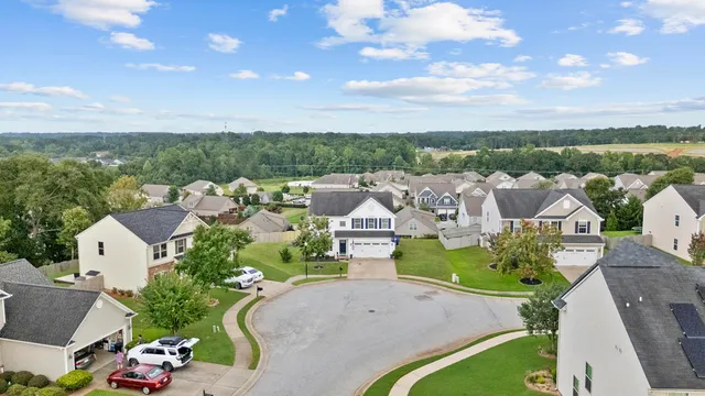 $320,000 | 544 Shoreline Boulevard, Boiling Springs, SC 29316