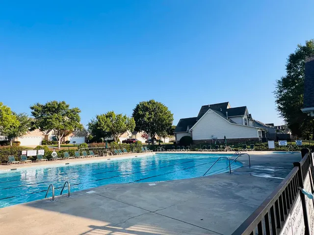 $320,000 | 544 Shoreline Boulevard, Boiling Springs, SC 29316