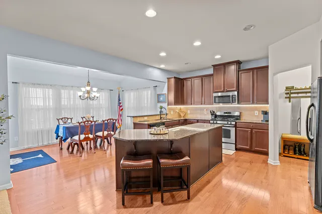 $320,000 | 544 Shoreline Boulevard, Boiling Springs, SC 29316