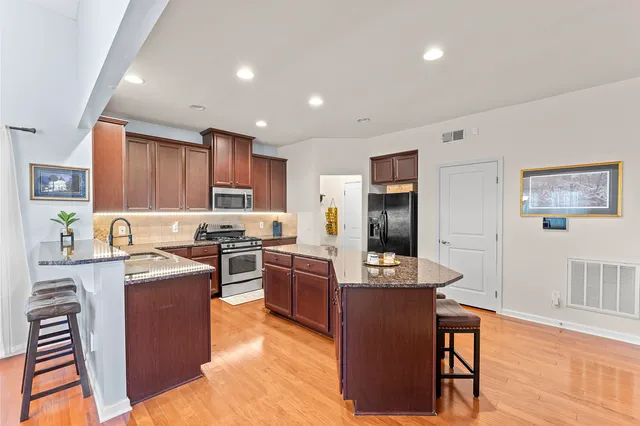 $320,000 | 544 Shoreline Boulevard, Boiling Springs, SC 29316