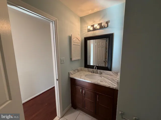 $3,600 | 5900 Parenham Way, Alexandria, VA 22310