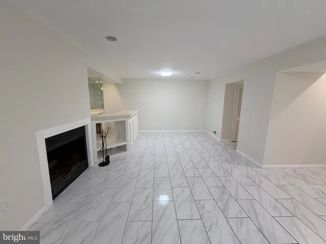 $3,600 | 5900 Parenham Way, Alexandria, VA 22310