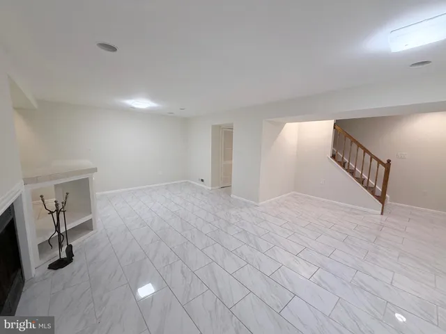 $3,600 | 5900 Parenham Way, Alexandria, VA 22310