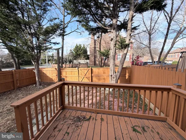 $3,600 | 5900 Parenham Way, Alexandria, VA 22310