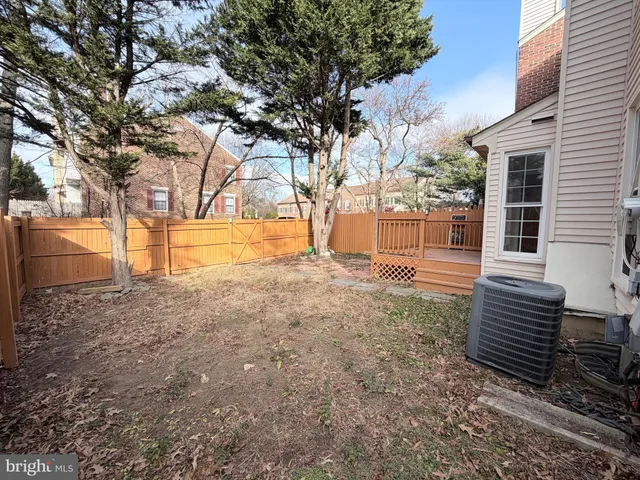 $3,600 | 5900 Parenham Way, Alexandria, VA 22310