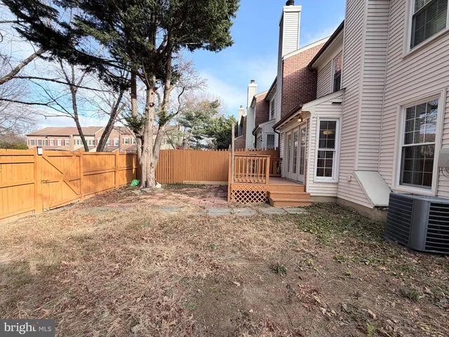 $3,600 | 5900 Parenham Way, Alexandria, VA 22310