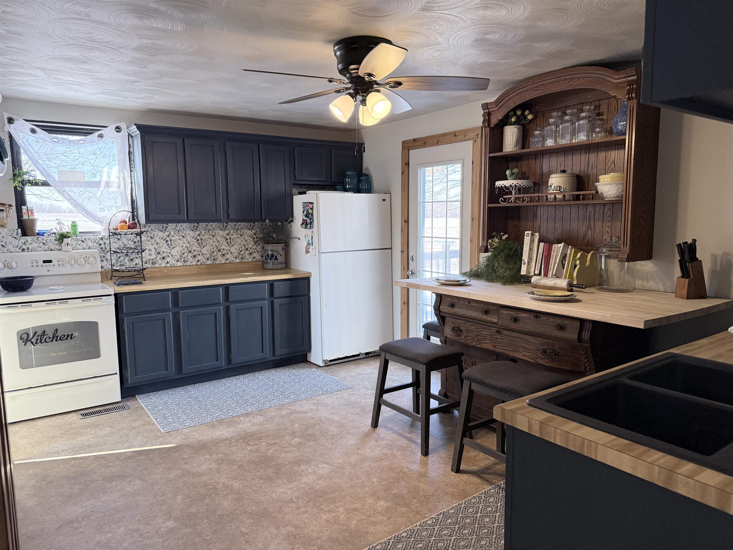 5550 South Baileyville Road Baileyville, IL 61007 - Photo 3 of 21