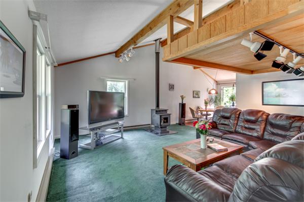 53 Old Bay Road Bolton, MA 01740 - Photo 8 of 29