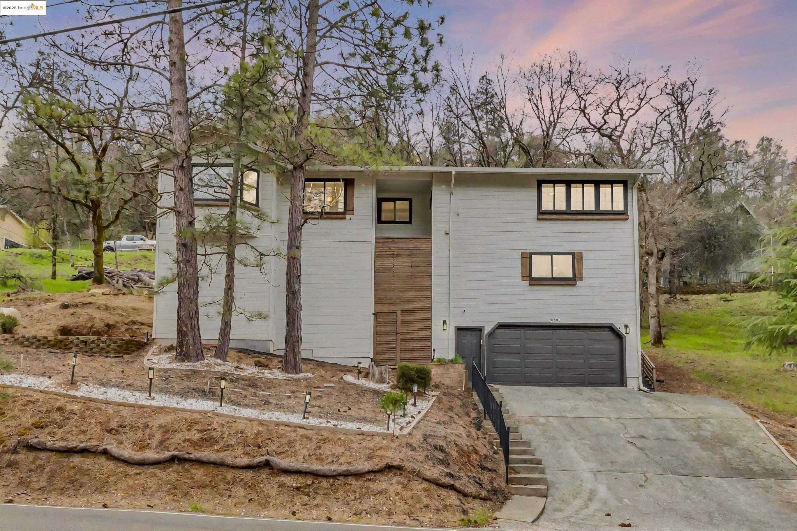 16806 Brewer Road Grass Valley, CA 95949 - Photo 2 of 55