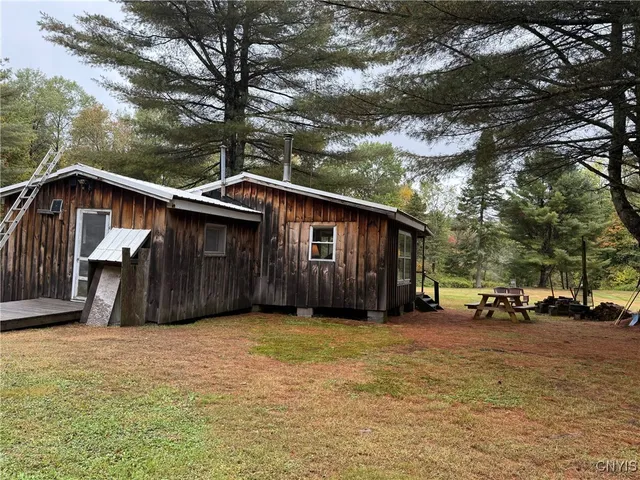 $139,900 | 371 Fox Road, Redfield, NY 13437
