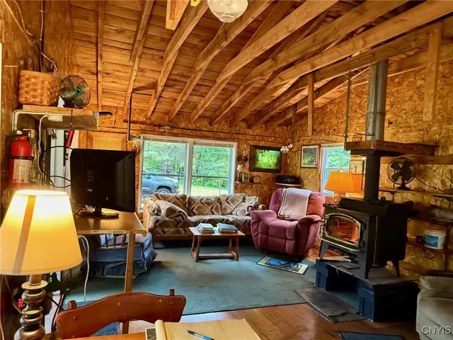 $139,900 | 371 Fox Road, Redfield, NY 13437