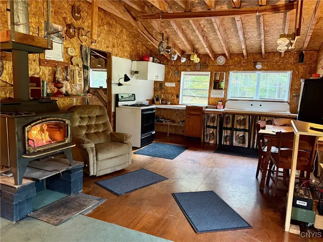 $139,900 | 371 Fox Road, Redfield, NY 13437