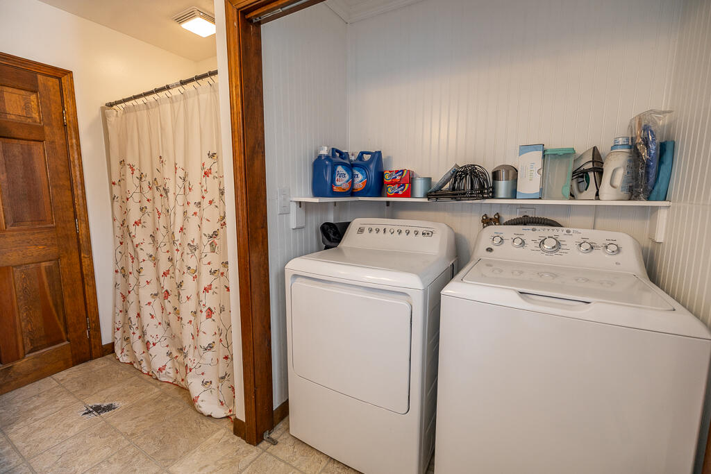 136 Davis Road Farmington, ME 04938 - Photo 31 of 76 HY3A9663