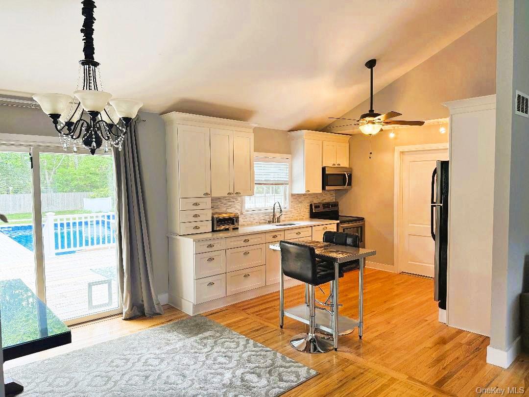 36 Matthews Drive Remsenburg, NY 11960 - Photo 9 of 21