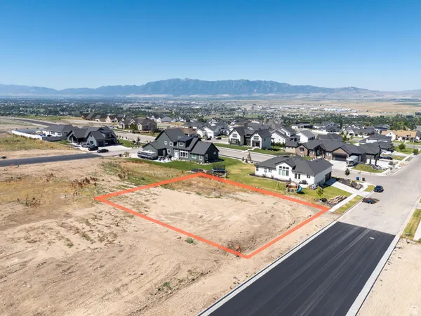 $199,500 | 1112 East 100 North, Unit 73, Hyde Park, UT 84318