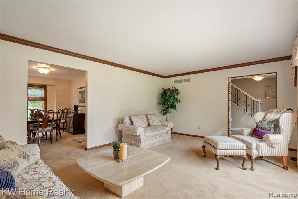 23935 Drake Road Farmington, MI 48335 - Photo 28 of 70