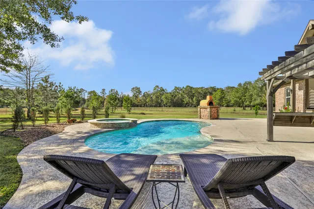 $599,900 | 9006 Water Buck Lane, Conroe, TX 77303