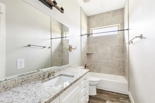 $599,900 | 9006 Water Buck Lane, Conroe, TX 77303