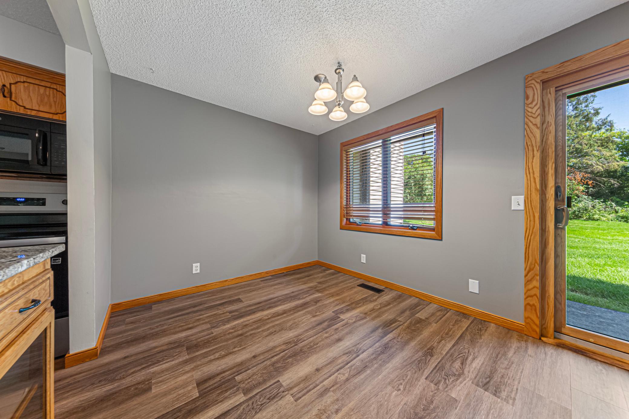 7250 Hunters Run Eden Prairie, MN 55346 - Photo 13 of 28 Gallery Image 13
