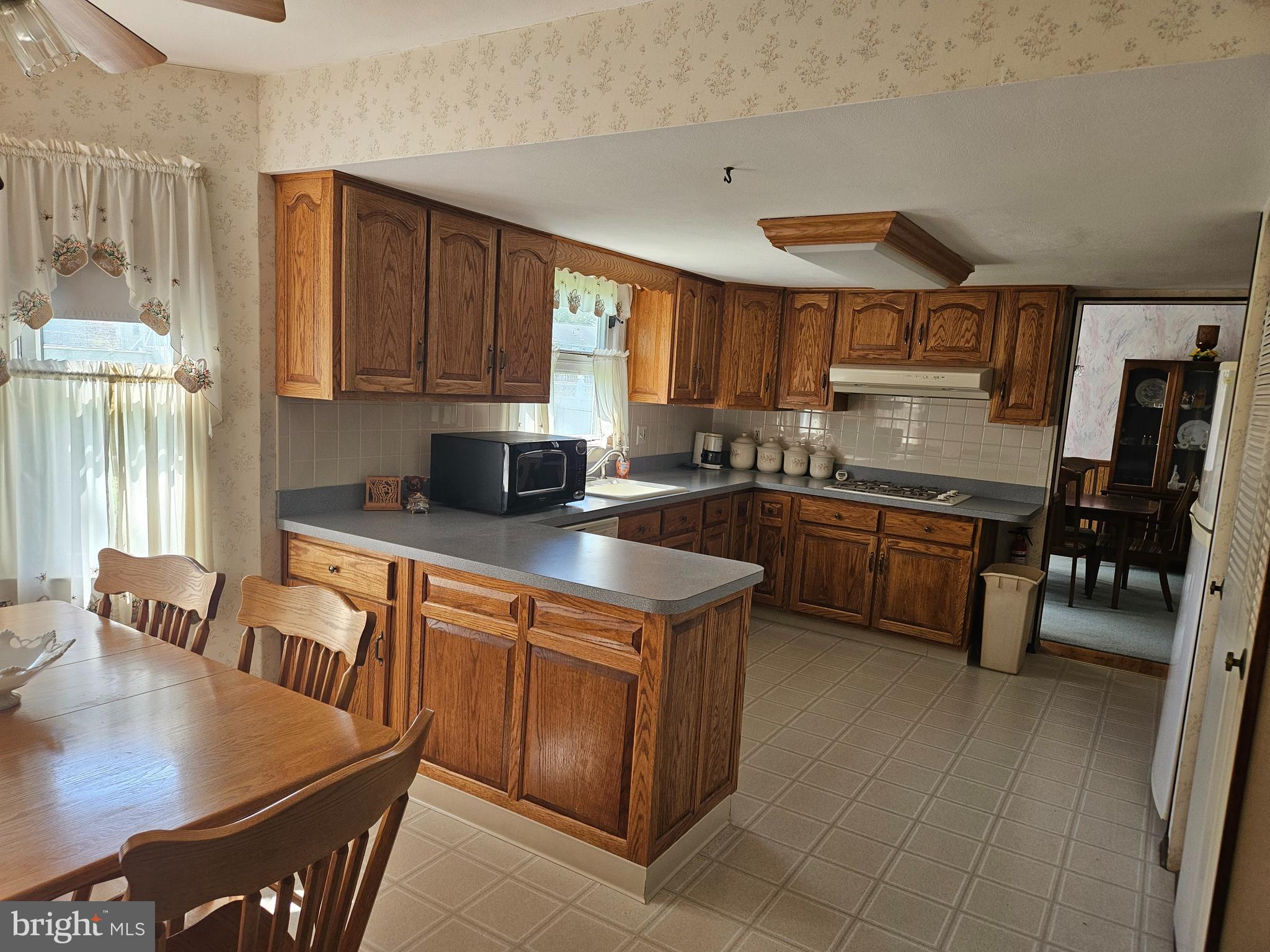 6 Fordham Drive Hamilton, NJ 08690 - Photo 2 of 6