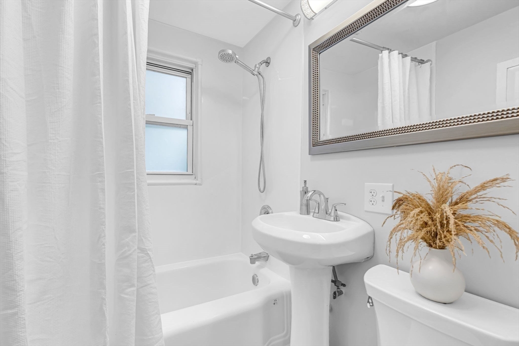 110 Oklahoma Street Springfield, MA 01104 - Photo 19 of 42 Gallery Image 19