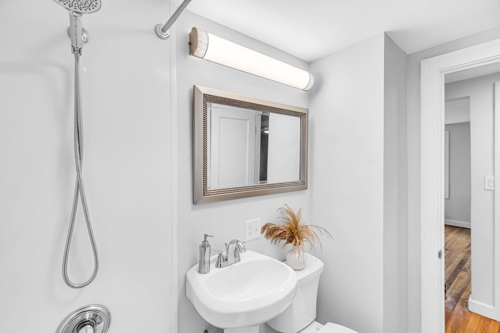 110 Oklahoma Street Springfield, MA 01104 - Photo 20 of 42 Gallery Image 20