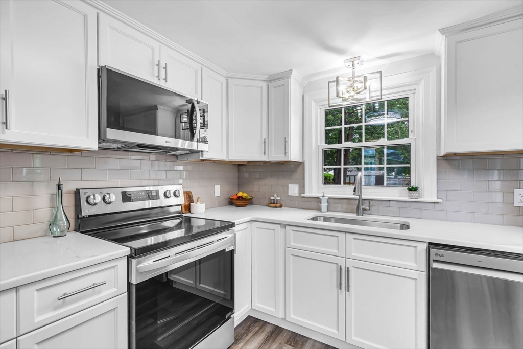 110 Oklahoma Street Springfield, MA 01104 - Photo 7 of 42 Gallery Image 7