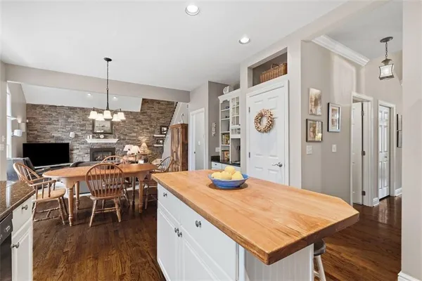 $900,000 | 121 Drake Drive, Wexford, PA 15090