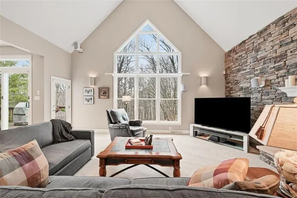 $900,000 | 121 Drake Drive, Wexford, PA 15090