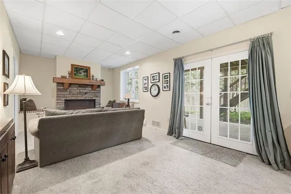 $900,000 | 121 Drake Drive, Wexford, PA 15090