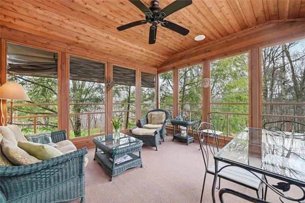 $900,000 | 121 Drake Drive, Wexford, PA 15090