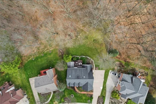 $900,000 | 121 Drake Drive, Wexford, PA 15090