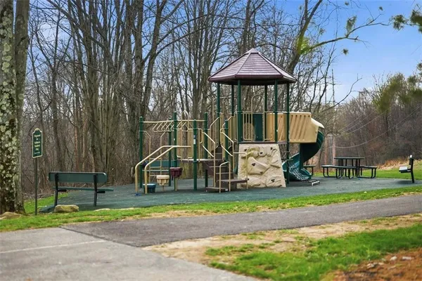 $900,000 | 121 Drake Drive, Wexford, PA 15090