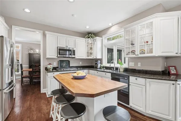 $900,000 | 121 Drake Drive, Wexford, PA 15090