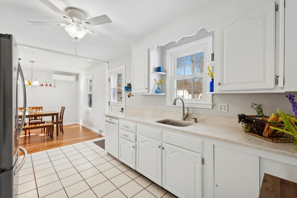 22 Washington Road Northborough, MA 01532 - Photo 8 of 30 Gallery Image 8