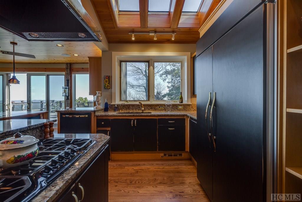 473 Summit Ridge Rd Lake Lake Toxaway, NC 28747 - Photo 17 of 66 Gallery Image 17