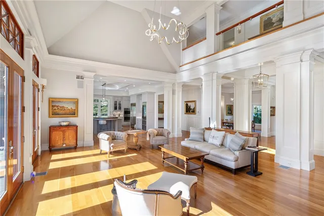 $8,395,000 | 10 Ocean Lawn Lane, Newport, RI 02840