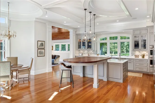 $8,395,000 | 10 Ocean Lawn Lane, Newport, RI 02840