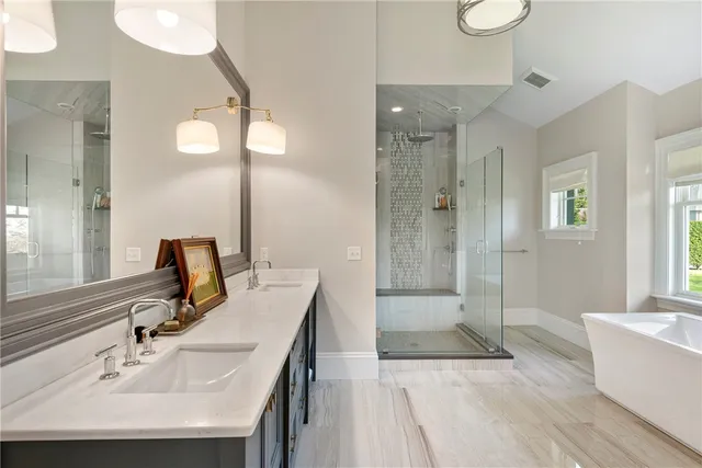 $8,395,000 | 10 Ocean Lawn Lane, Newport, RI 02840