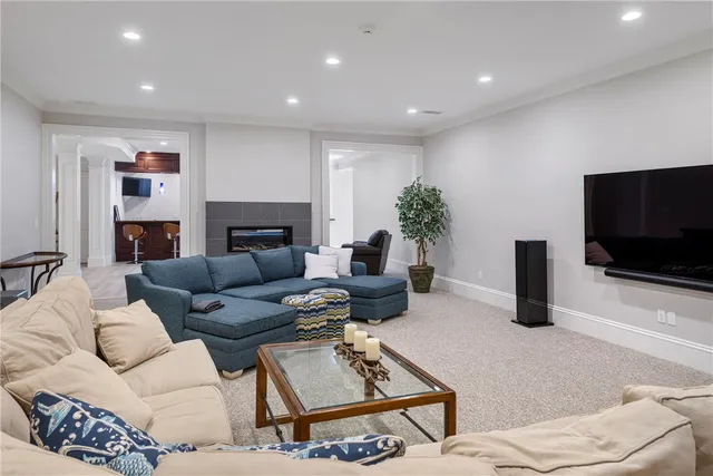 $8,395,000 | 10 Ocean Lawn Lane, Newport, RI 02840