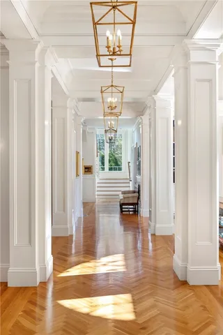 $8,395,000 | 10 Ocean Lawn Lane, Newport, RI 02840