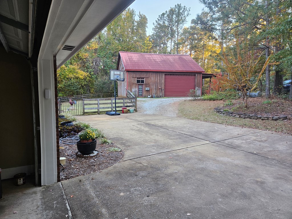 595 Hudson Mill Road Hamilton, GA 31811 - Photo 12 of 76 circle driveway