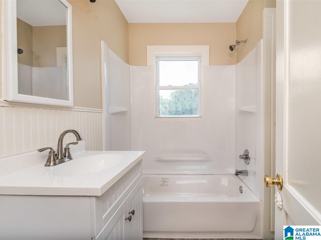 1213 Eastern Valley Road Bessemer, AL 35020 - Photo 13 of 23 Gallery Image 13
