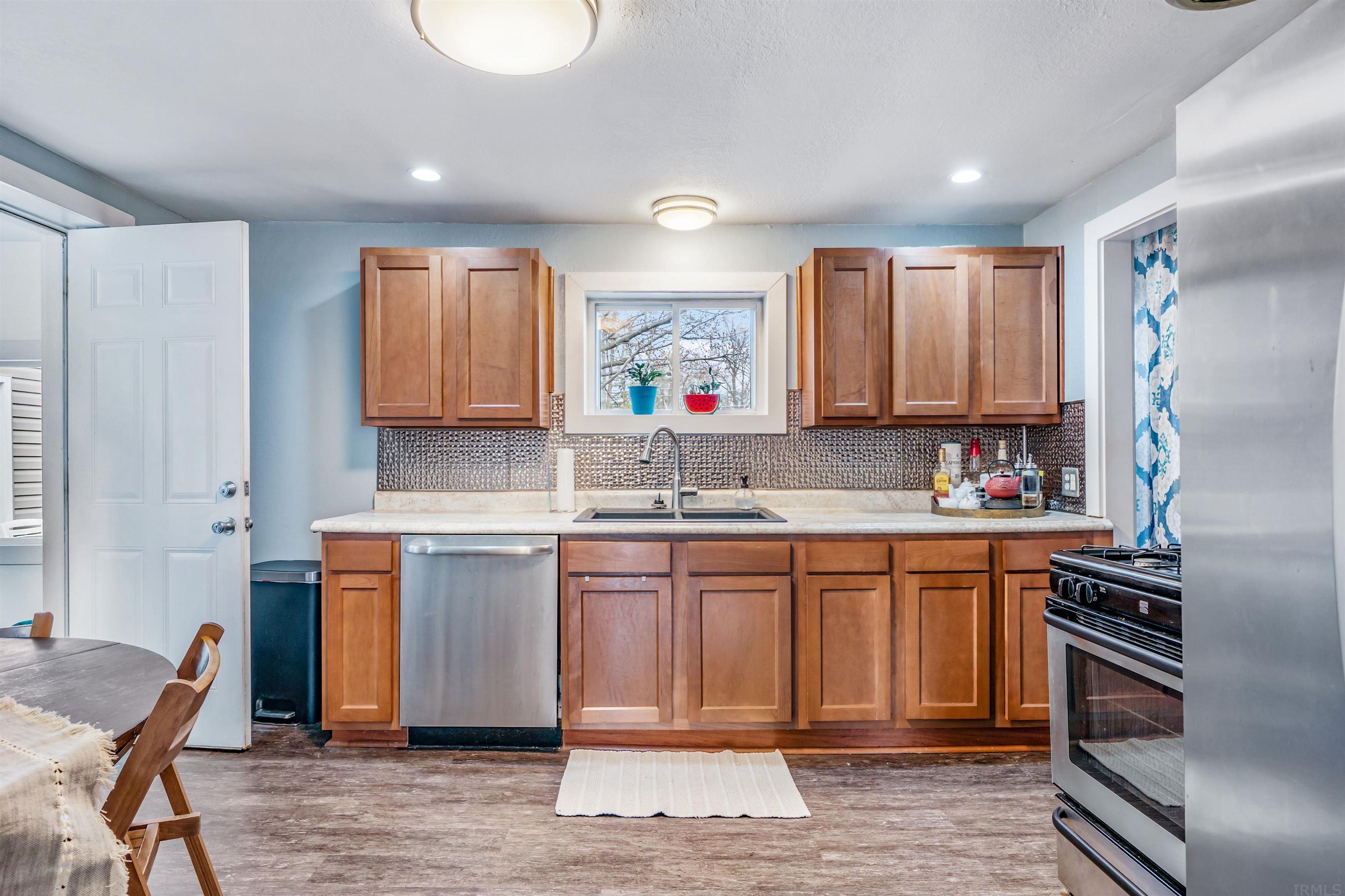 2312 Maplewood Road Fort Wayne, IN 46819 - Photo 13 of 25