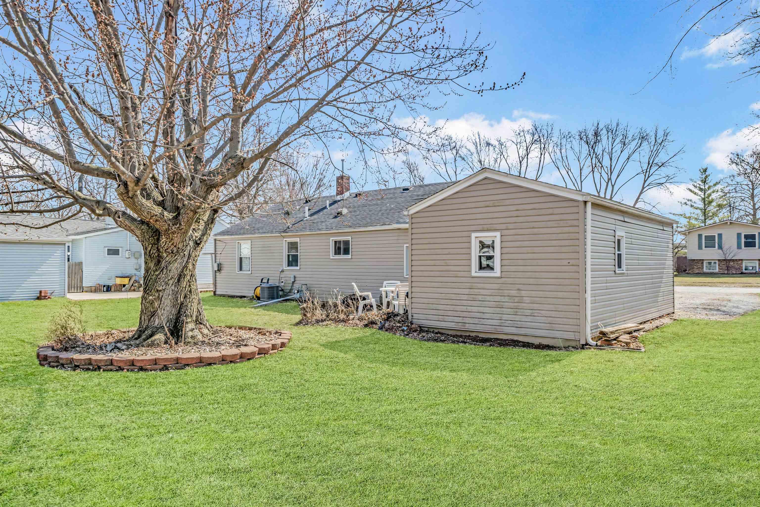 2312 Maplewood Road Fort Wayne, IN 46819 - Photo 23 of 25