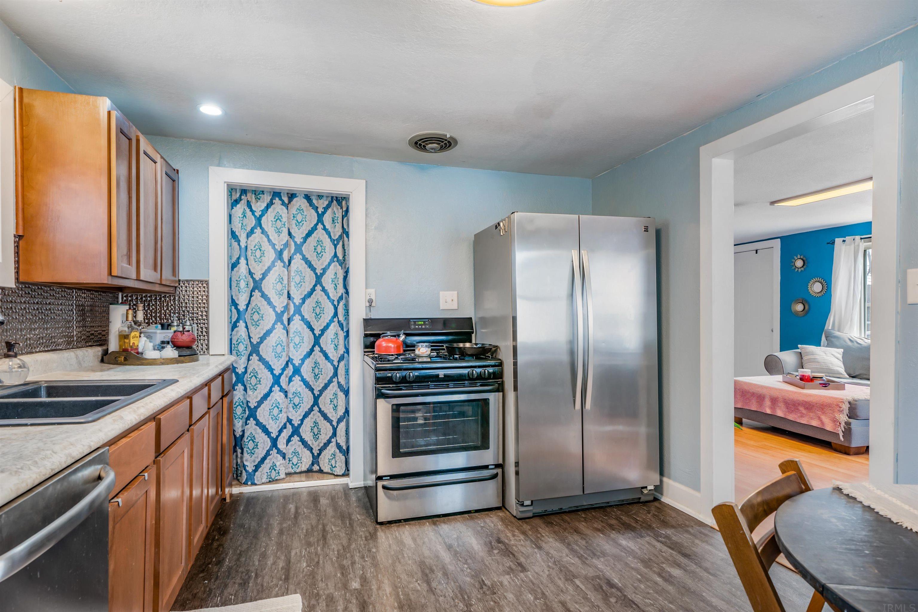 2312 Maplewood Road Fort Wayne, IN 46819 - Photo 5 of 25