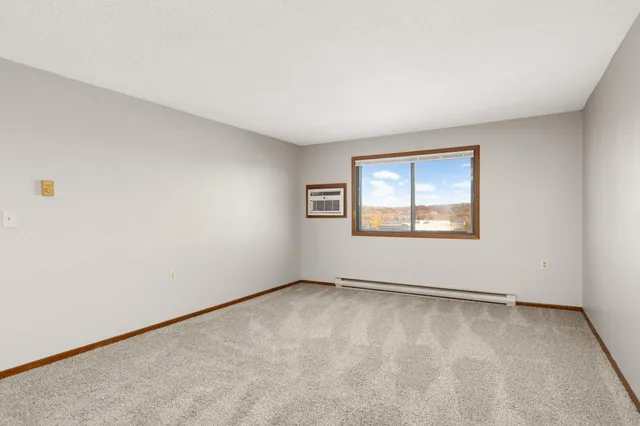 $115,000 | 221 Grand Avenue West, Unit 316, South St. Paul, MN 55075