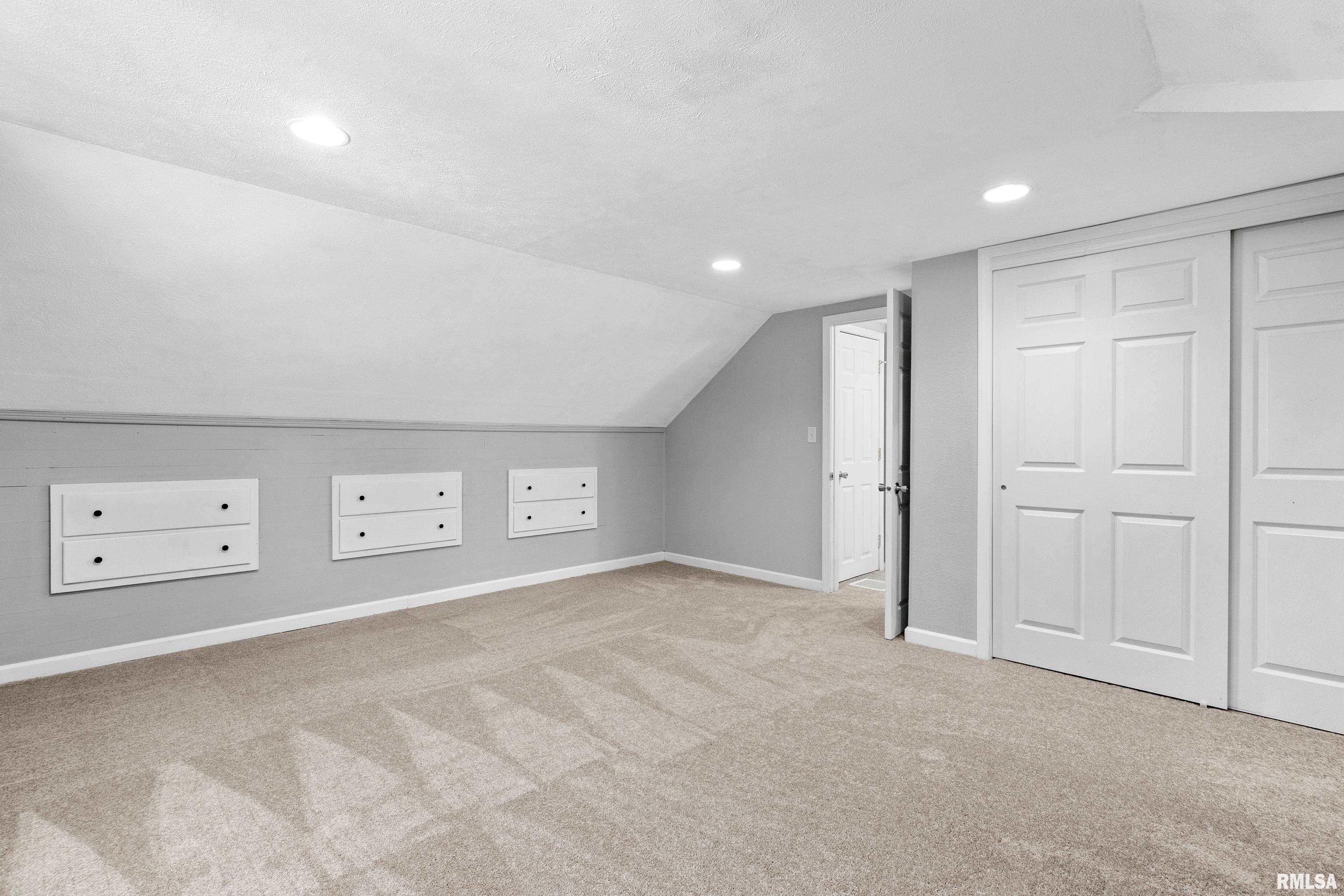 1437 East Resthaven Road Peoria, IL 61615 - Photo 21 of 25 Gallery Image 21